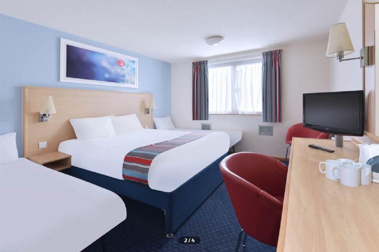 Travelodge Aberdeen Airport Eksteriør billede