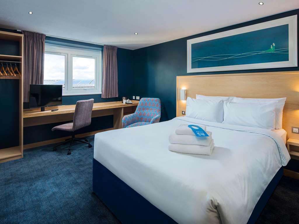 Travelodge Aberdeen Airport Værelse billede