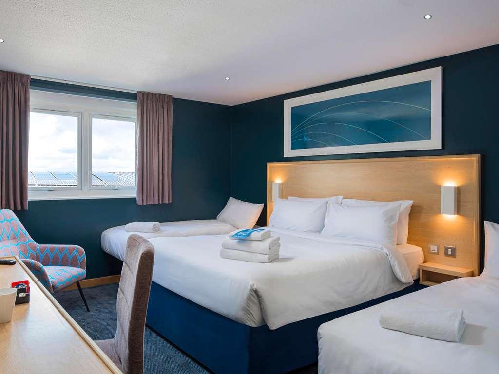 Travelodge Aberdeen Airport Værelse billede