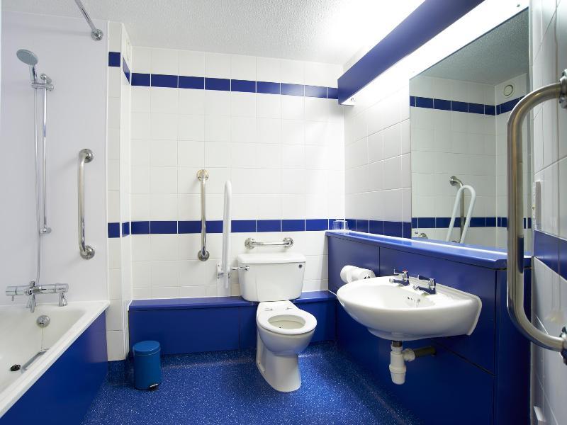 Travelodge Aberdeen Airport Eksteriør billede