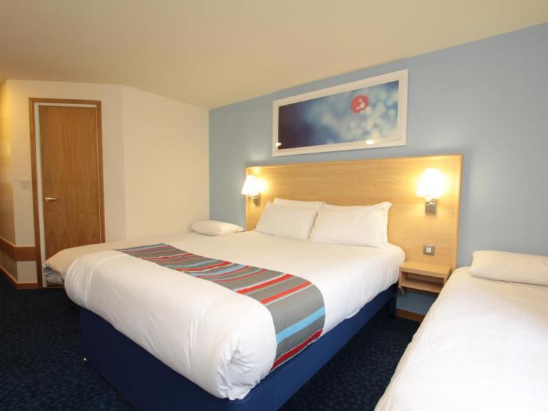 Travelodge Aberdeen Airport Eksteriør billede