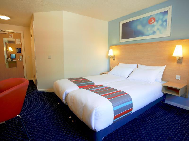 Travelodge Aberdeen Airport Eksteriør billede